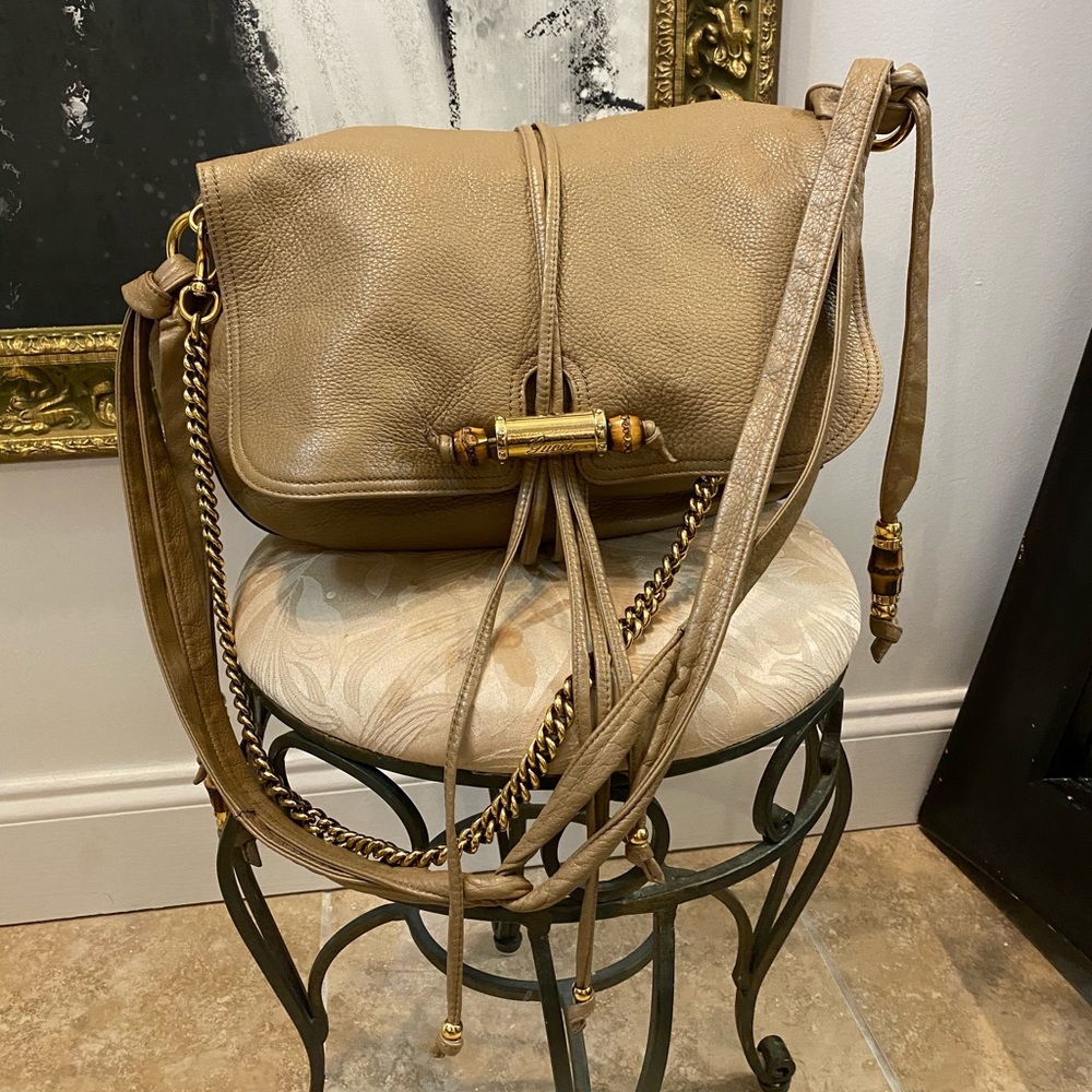 Authentic Nude Gucci jungle Boho shoulder bag